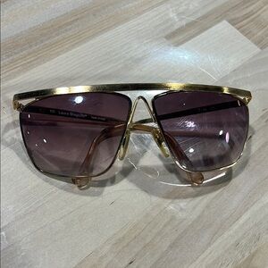 Laura Biagiotti Gold Sunglasses with brownish Purple Lenses prescription